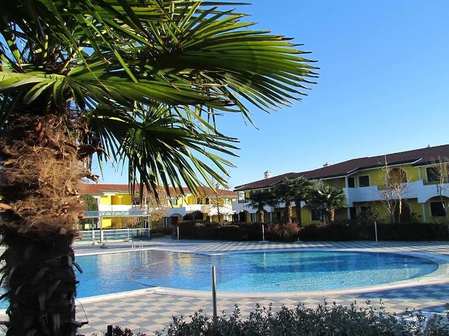 Residence Ducale - بيبيوني 0*,  إيطاليا